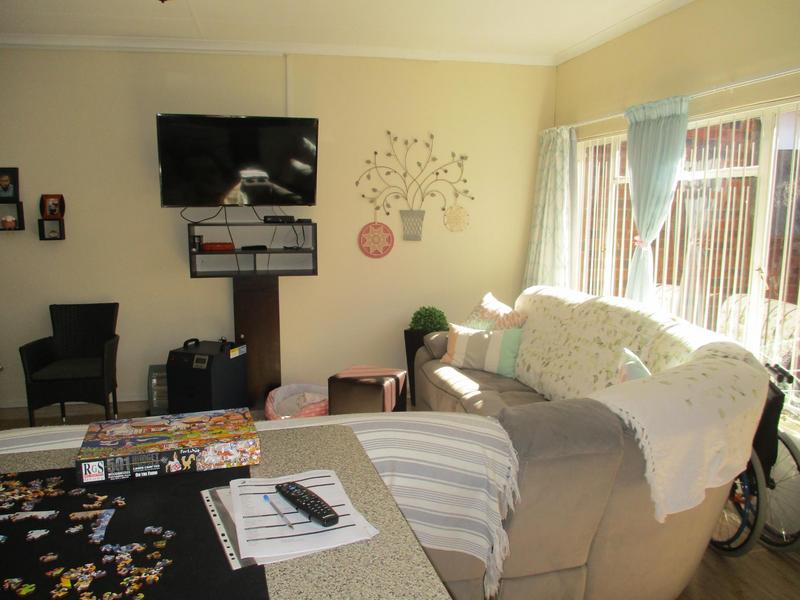 4 Bedroom Property for Sale in Pellissier Free State
